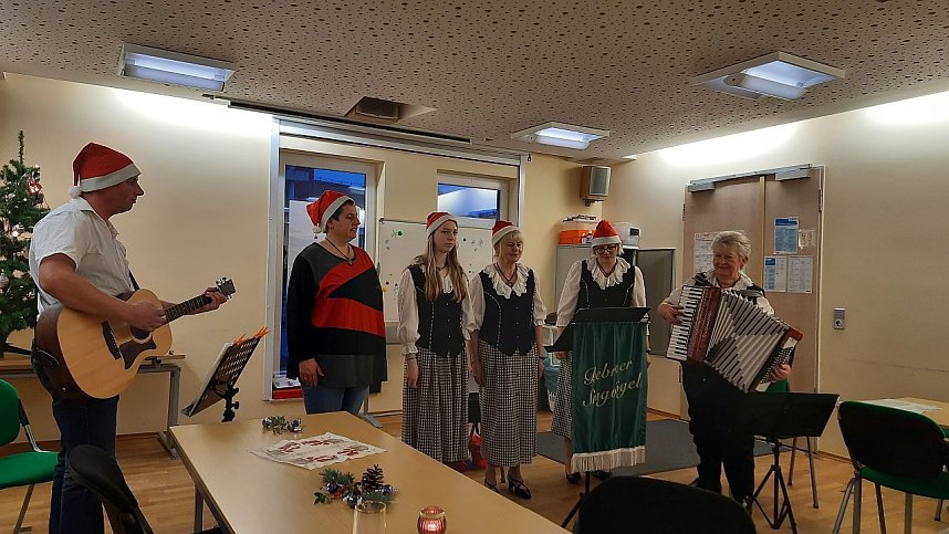 DRK-Kyffh&auml;userkreisverband feierte Nikolaus mit z&uuml;nftiger Musik