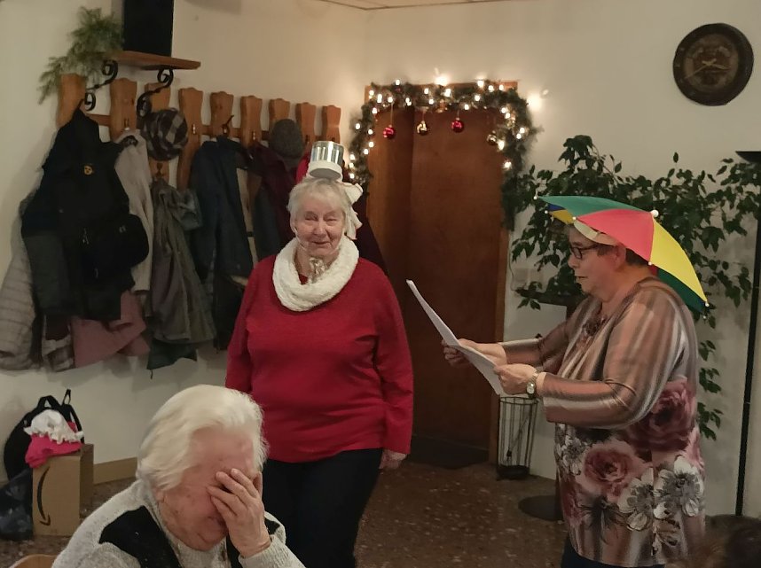 Nikolausfeier der WB 4 der Volkssolidarit&auml;t Sondershausen 