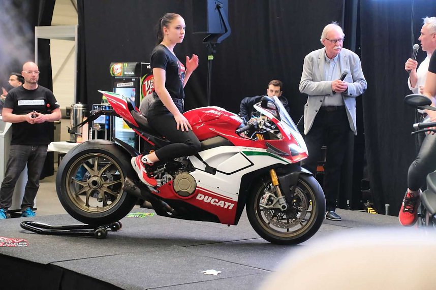 Impressionen von der Motorradmesse Erfurt