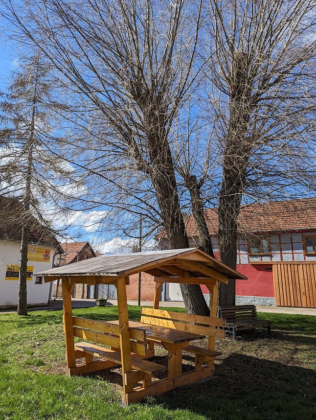 Das l&auml;ndliche Idyll am Fu&szlig;e der Hainleite