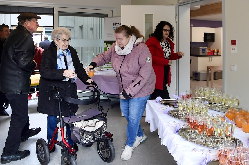 Feierliche Einweihung der Seniorenwohngemeinschaft Caroline Falk 