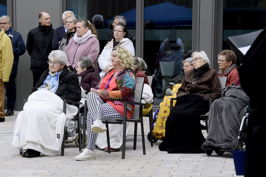 Feierliche Einweihung der Seniorenwohngemeinschaft Caroline Falk 