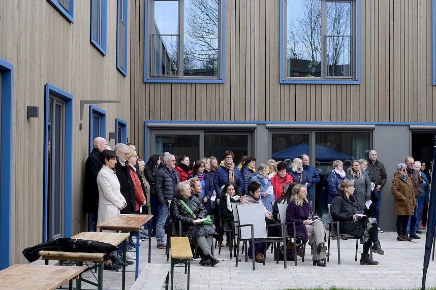 Feierliche Einweihung der Seniorenwohngemeinschaft Caroline Falk 