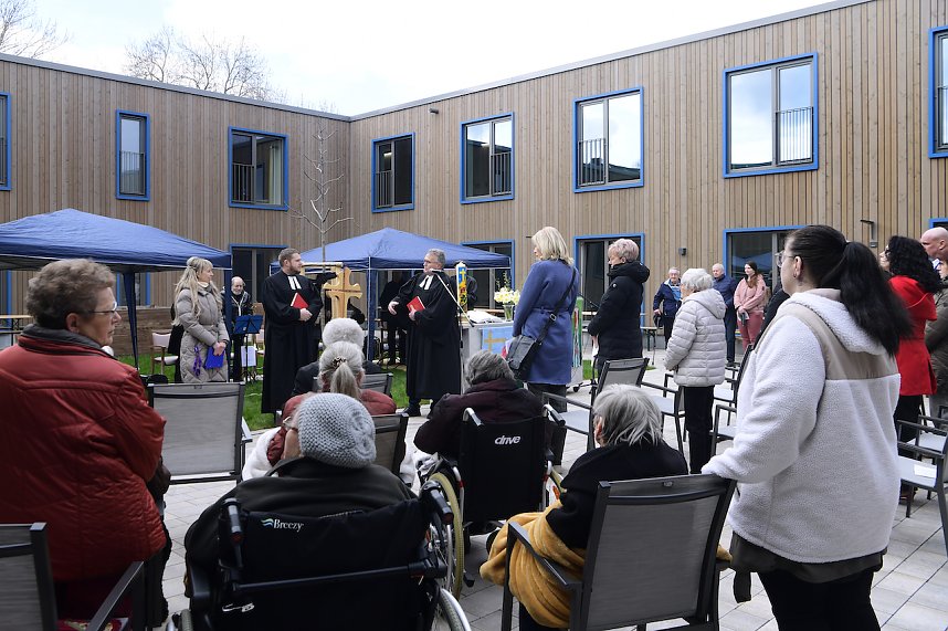 Feierliche Einweihung der Seniorenwohngemeinschaft Caroline Falk 