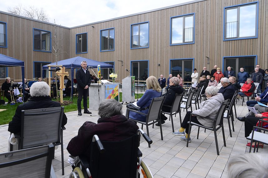 Feierliche Einweihung der Seniorenwohngemeinschaft Caroline Falk 