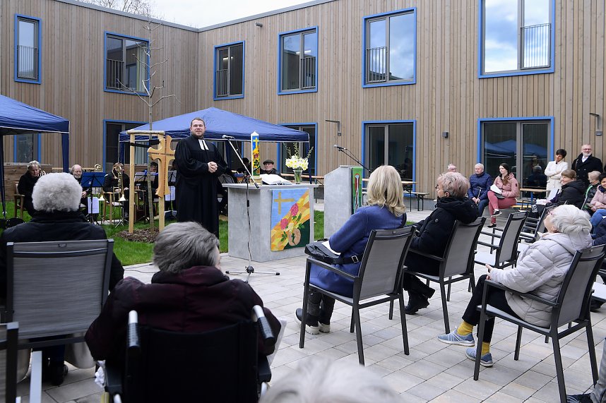 Feierliche Einweihung der Seniorenwohngemeinschaft Caroline Falk 