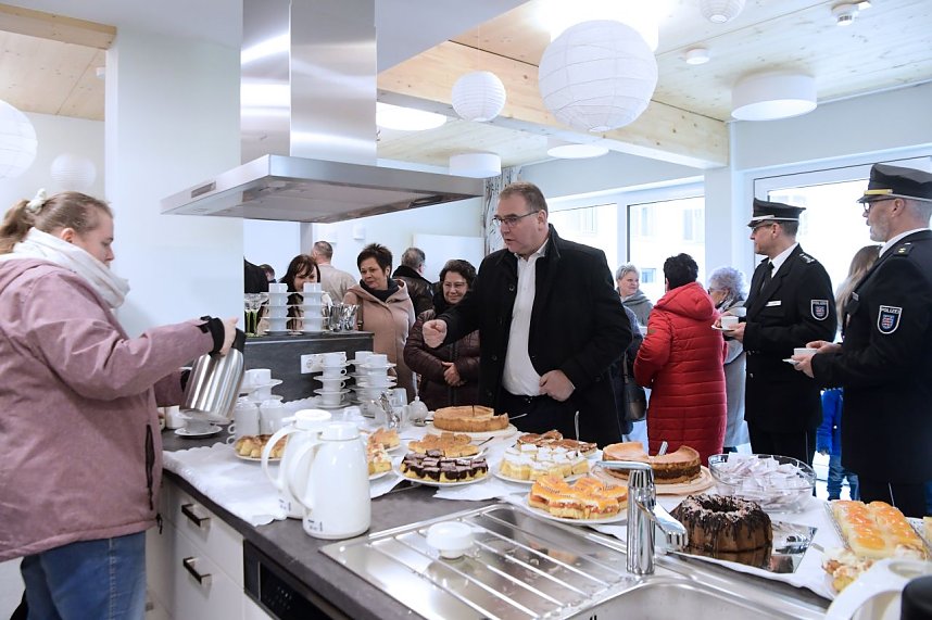 Feierliche Einweihung der Seniorenwohngemeinschaft Caroline Falk 