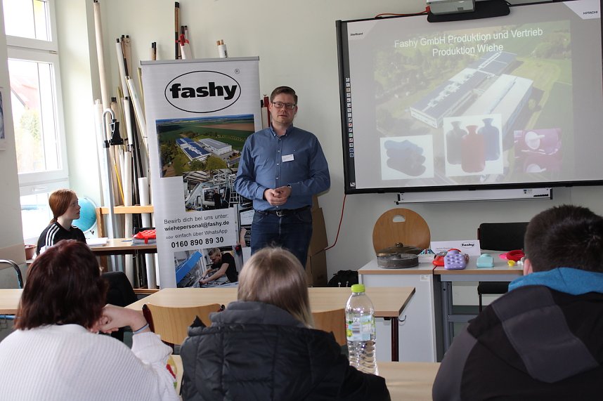 Schule trifft Wirtschaft - Regelschule Ro&szlig;leben