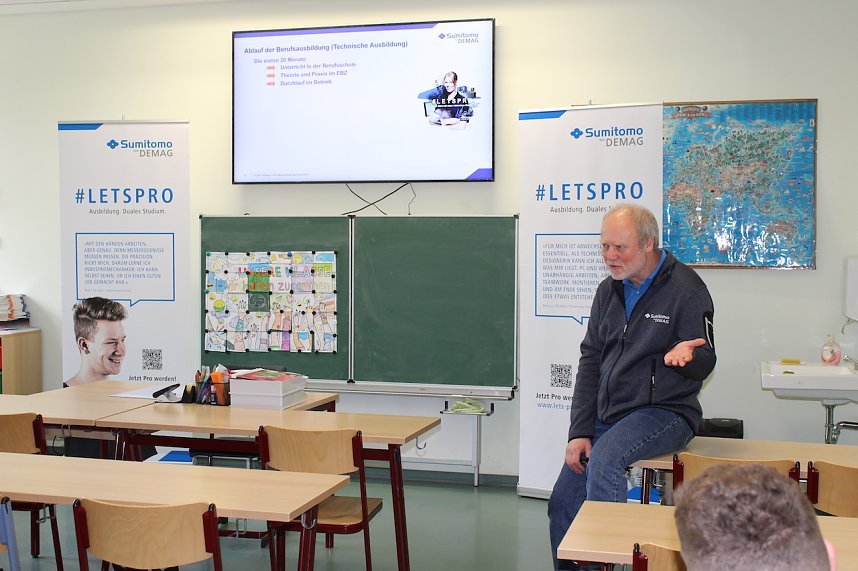 Schule trifft Wirtschaft - Regelschule Ro&szlig;leben