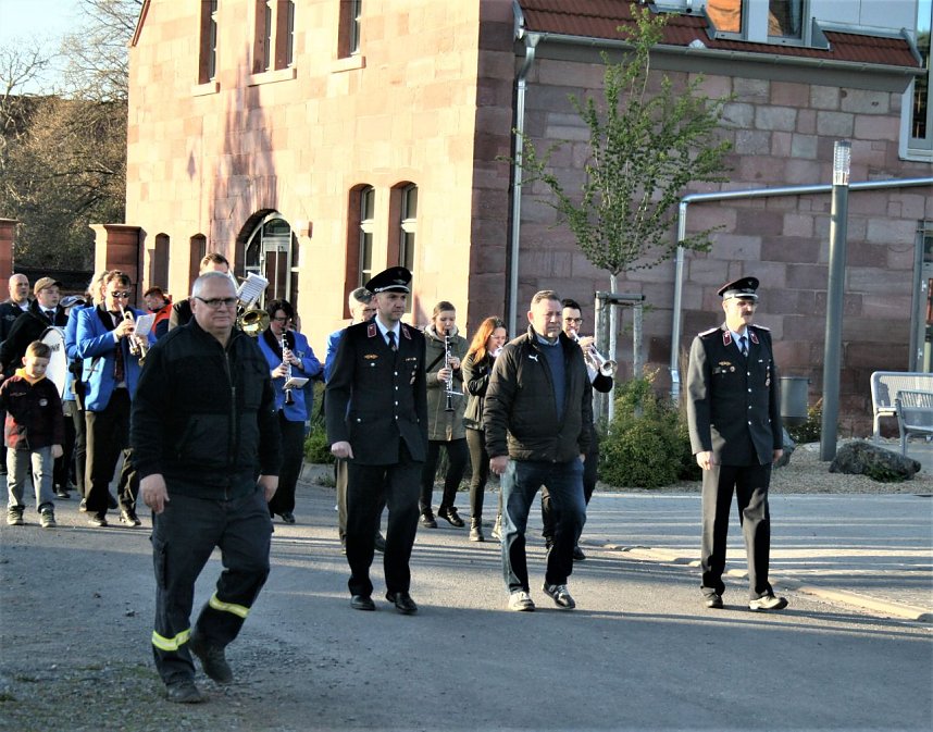 Maibaum in Kelbra gesetzt