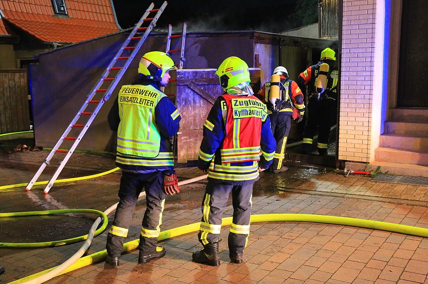 N&auml;chtlicher Brand in Bendeleben