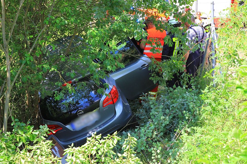 Von der Autobahn abgekommen 