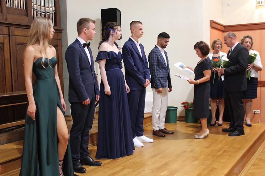 Feierstunde zum erfolgreich abgeschlossen Abi Plus des Beruflichen Gymnasium Sondershausen in Carl-Schr&ouml;der-Saal