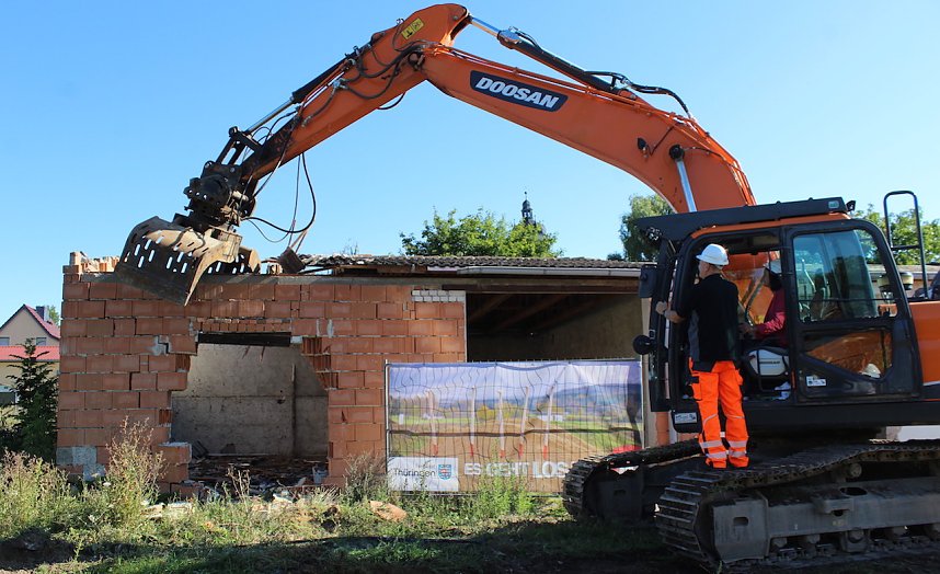 Baustart f&uuml;r Grundschule Kyffh&auml;userland in Bendeleben
