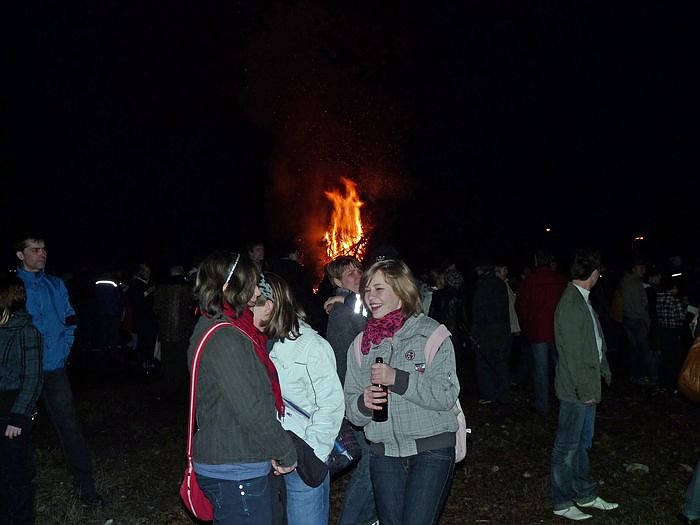 Osterfeuer-Party