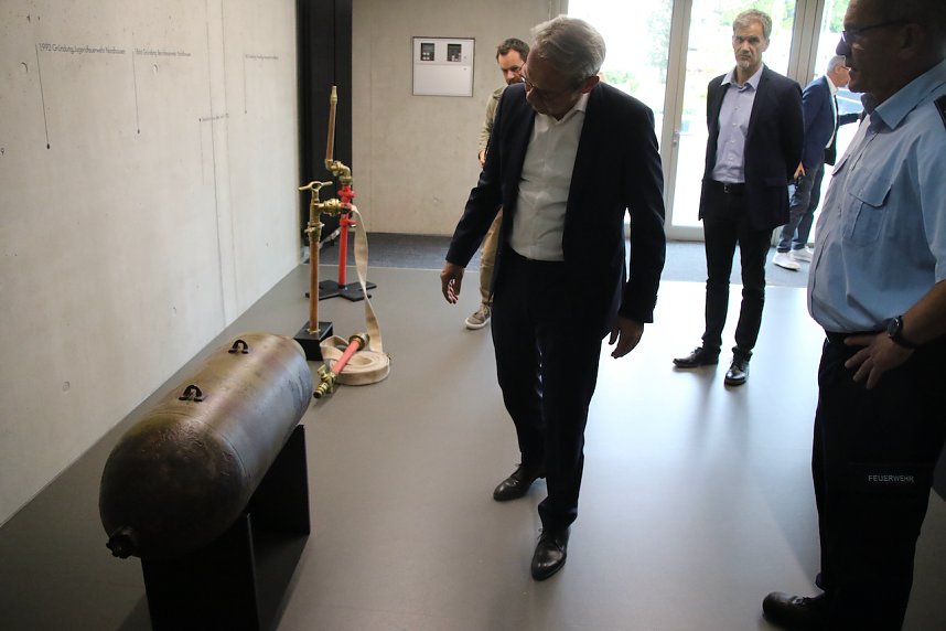 Th&uuml;ringens Innenminister Georg Maier stellte die Feuerwehrstatistik f&uuml;r das Jahr 2022 in der neuen Feuerwache in Nordhausen vor