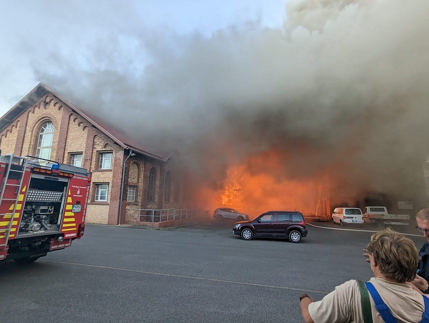 Feuer im Gel&auml;nde der NDH Entsorgungsbetreibergesellschaft