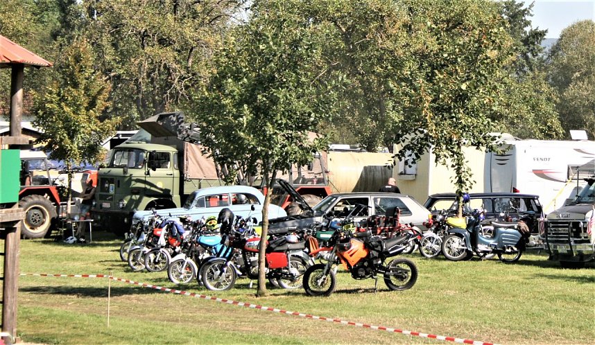 Drittes Traktor- und Oldtimertreffen in Bennungen