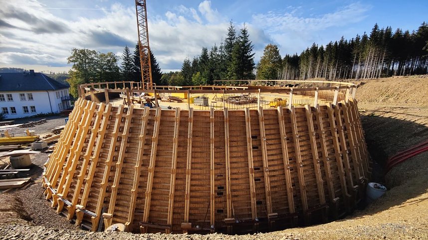 In Rothes&uuml;tte und am Stausee Kelbra