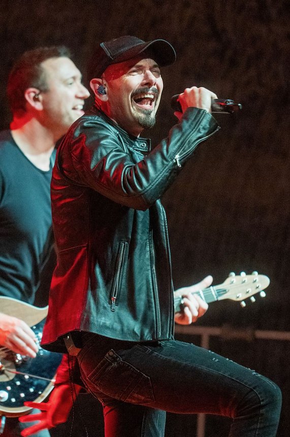 Queen May Rock bring den tiefsten Konzertsaal der Welt zum Beben 