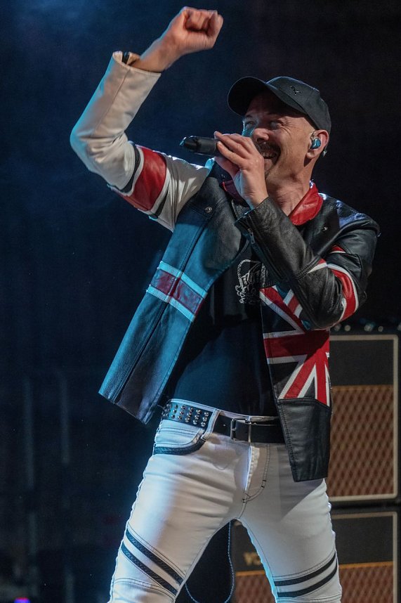 Queen May Rock bring den tiefsten Konzertsaal der Welt zum Beben 