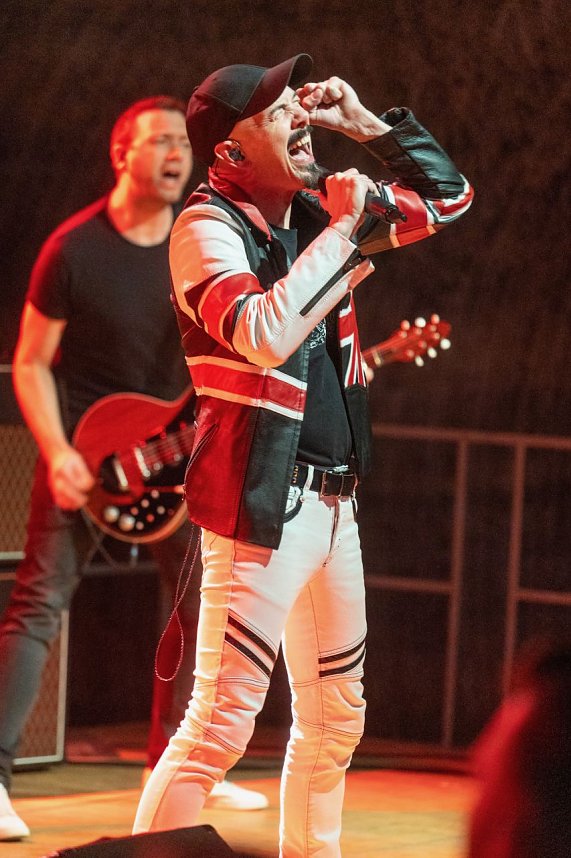 Queen May Rock bring den tiefsten Konzertsaal der Welt zum Beben 