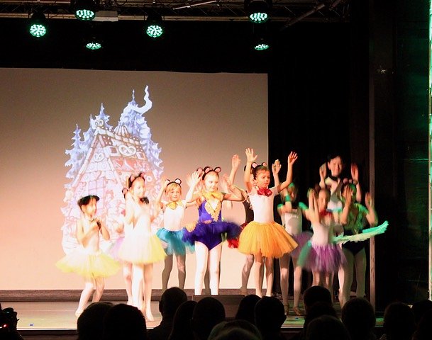 Getanzte Weihnachtsm&auml;rchen des Tanzstudio Radeva