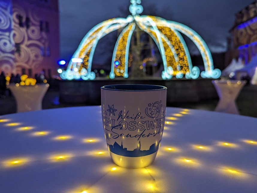 Weihnachtsmarkt und "Wei&szlig;e Schlossweihnacht" feierlich in Sondershausen er&ouml;ffnet
