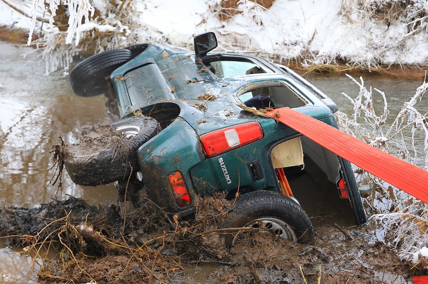 PKW-Bergung in der Helme