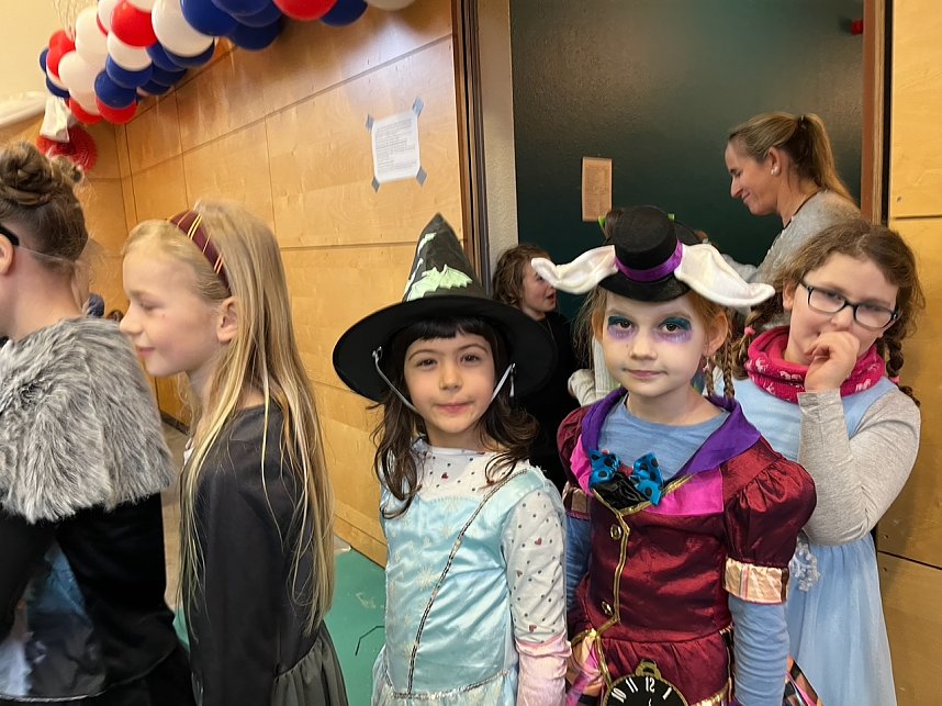 Faschingswoche im Tanzstudio Radeva