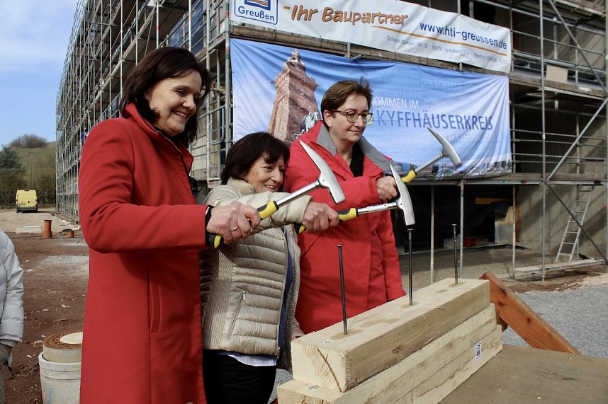 Richtfest f&uuml;r den Anbau zum Berufsschulcampus des Staatlichen Berufsschulzentrums II im Kyffh&auml;userkreis 