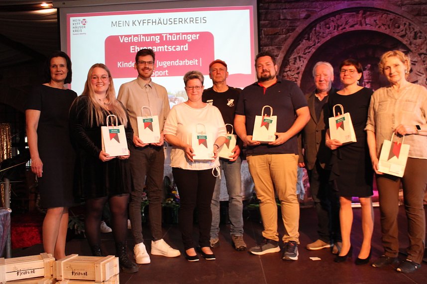 Die 6. Ehrenamtsgala des Kyffh&auml;userkreises wurde von zweihundert G&auml;sten gefeiert