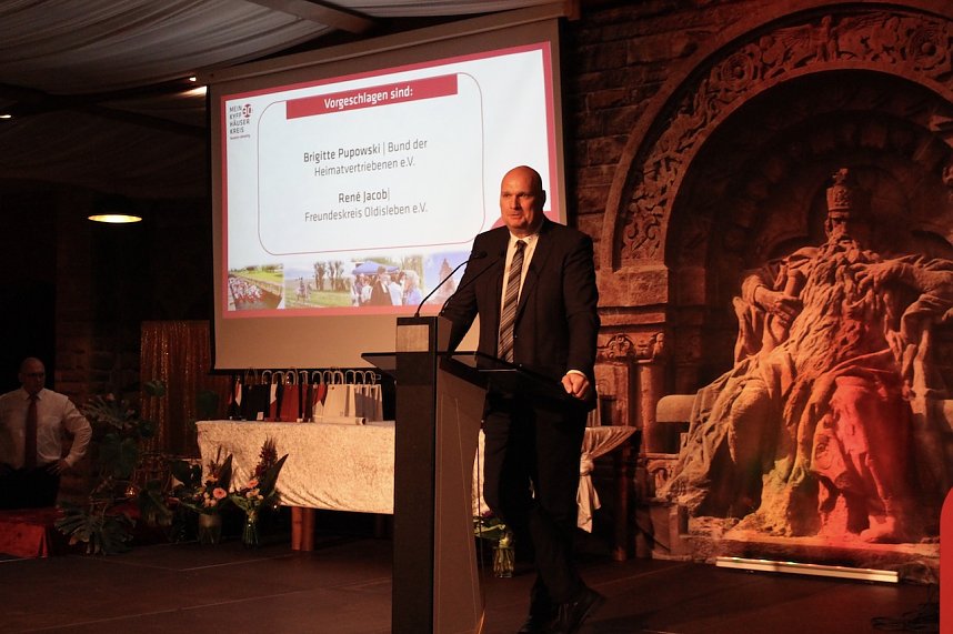 Die 6. Ehrenamtsgala des Kyffh&auml;userkreises wurde von zweihundert G&auml;sten gefeiert