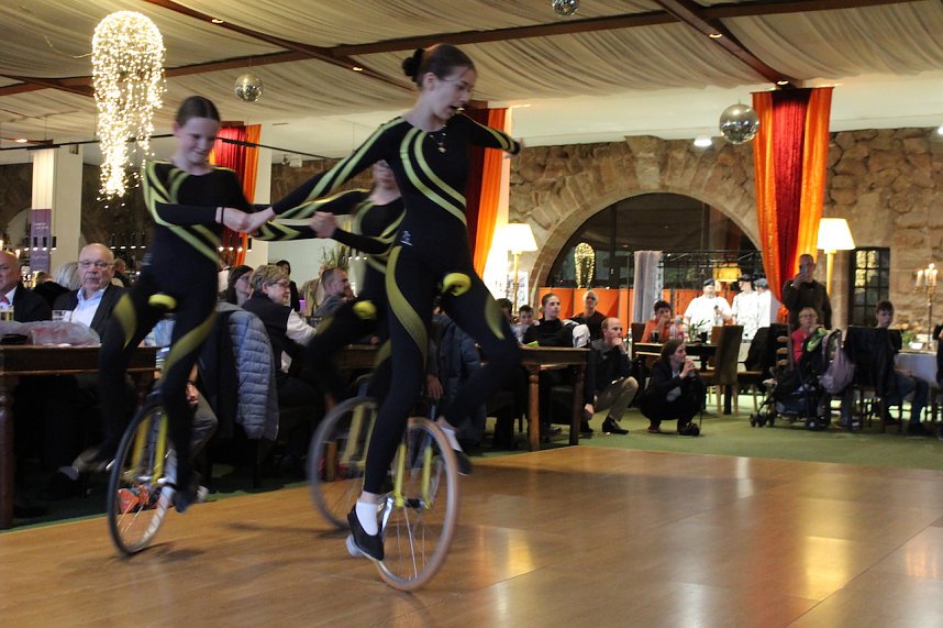 Showeinlage der Kunstradfahrerinnen SG 03 Holzthaleben/Menteroda