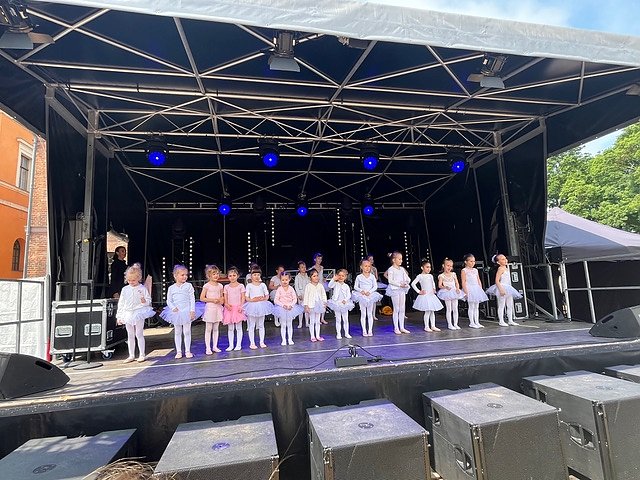 Auftritte des Tanzstudios Radeva zum Residenzfest