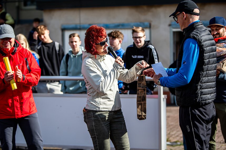 Verabschiedung einer Legende im Schulsport. Uwe R&uuml;diger geht in den Ruhestand