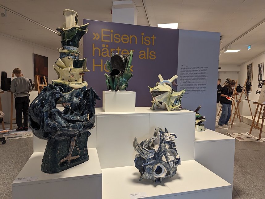 Die Sch&uuml;lerinnen und Sch&uuml;ler der Regelschule am Franzberg durften die Werke von Heinz Scharr eigenst&auml;ndig interpretieren