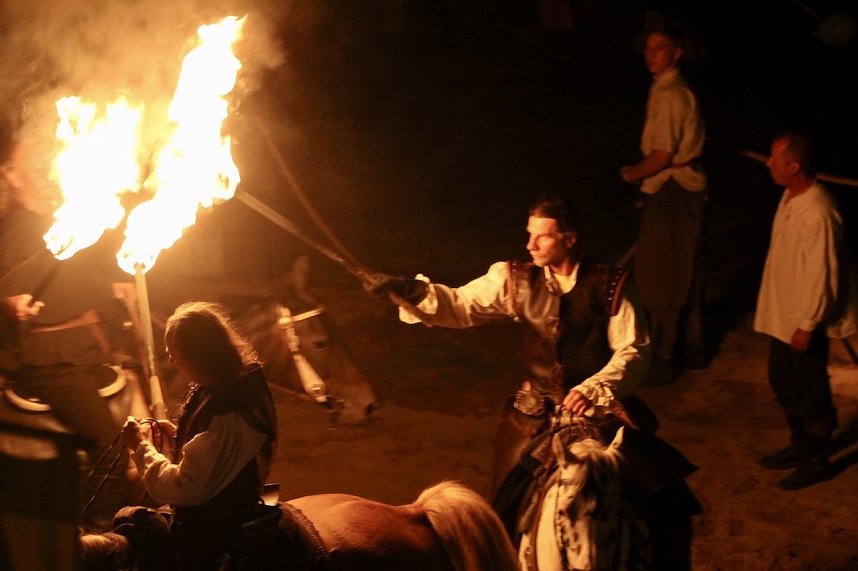 Hochprofessionelle Reitershow mit "Wenzel Ritterspiele"