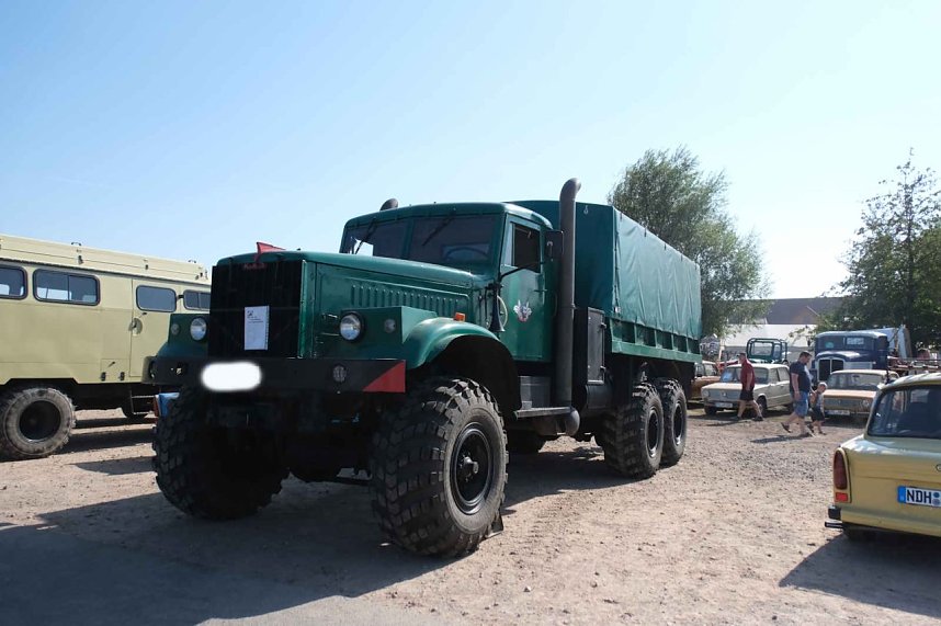 Motoren- und Maschinenschau zu Dreschfest in Sundhausen