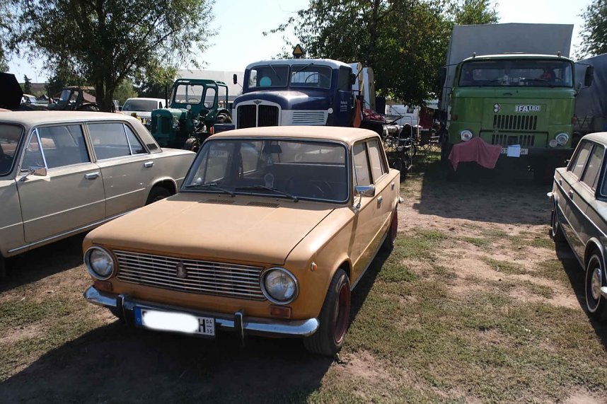 Motoren- und Maschinenschau zu Dreschfest in Sundhausen