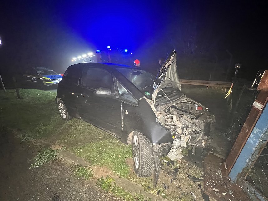 Unfall im Nebel auf der B4