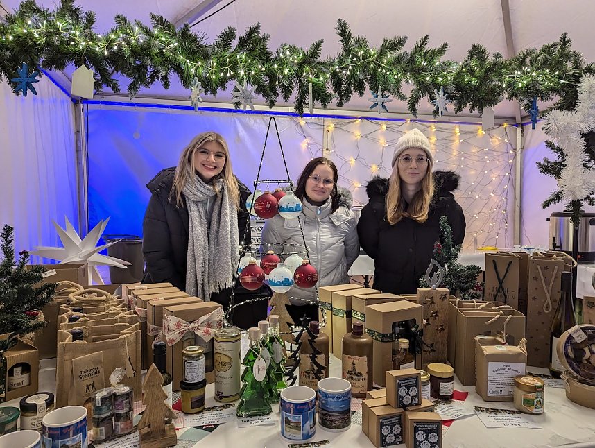 Lichterglanz im Sondersh&auml;user Schlosshof