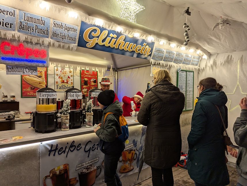 Lichterglanz im Sondersh&auml;user Schlosshof