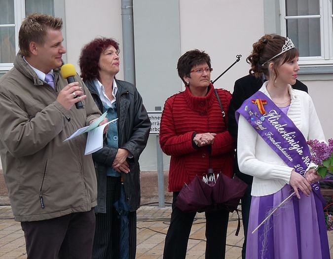 Fliederfest er&ouml;ffnet