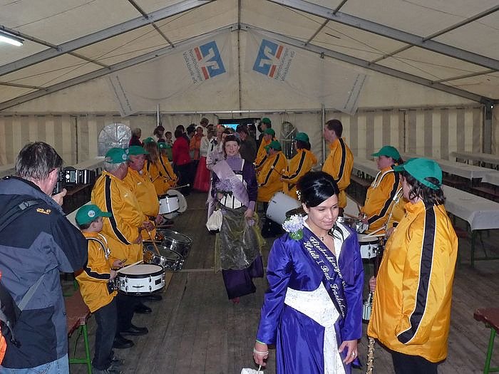 Fliederfest er&ouml;ffnet