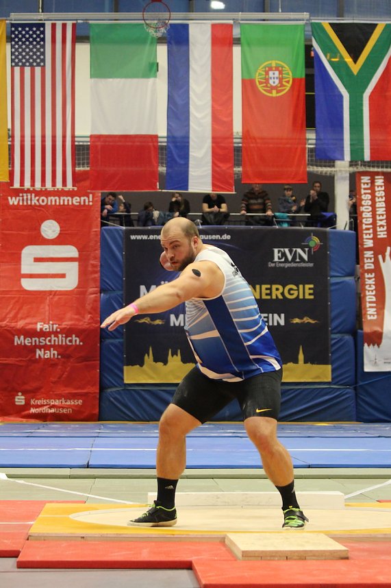 Indoor Kugelsto&szlig;en in der Wiedigsburghalle in Nordhausen