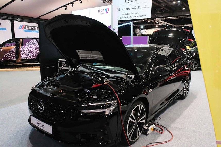 Peter Blei unterwegs auf der Automesse Erfurt