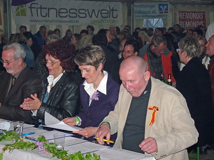 Fliederk&ouml;nigin gew&auml;hlt