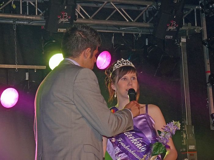 Fliederk&ouml;nigin gew&auml;hlt