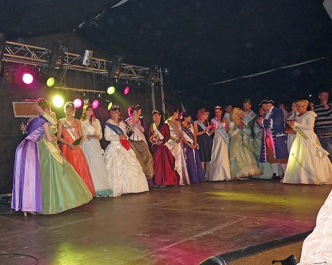 Fliederk&ouml;nigin gew&auml;hlt